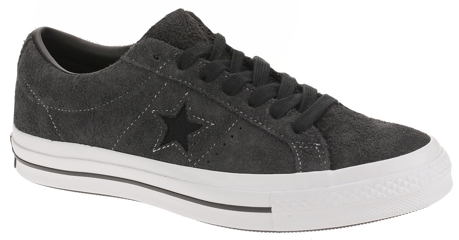 converse one star almost black