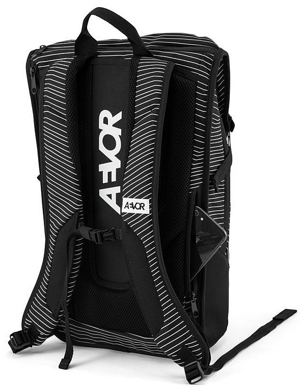 aevor daypack fineline black
