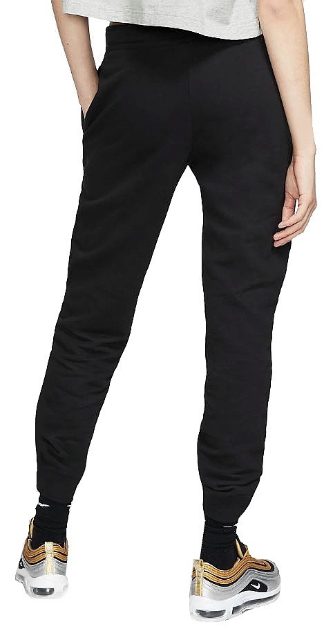 nike essential tracksuit