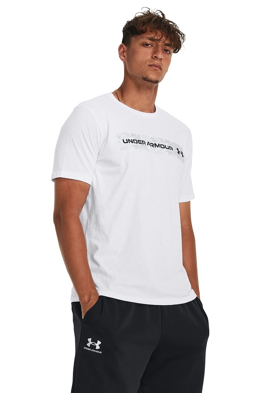 tričko Under Armour Camo Chest Stripe - White/Mod Gray/Black