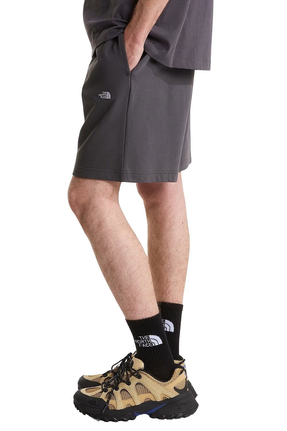 kraťasy The North Face Essential Light Relaxed - Anthracite Grey - men´s