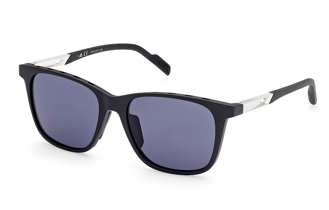 des lunettes adidas Sport SP0051 - 02A/Matte Black/Smoke - men´s