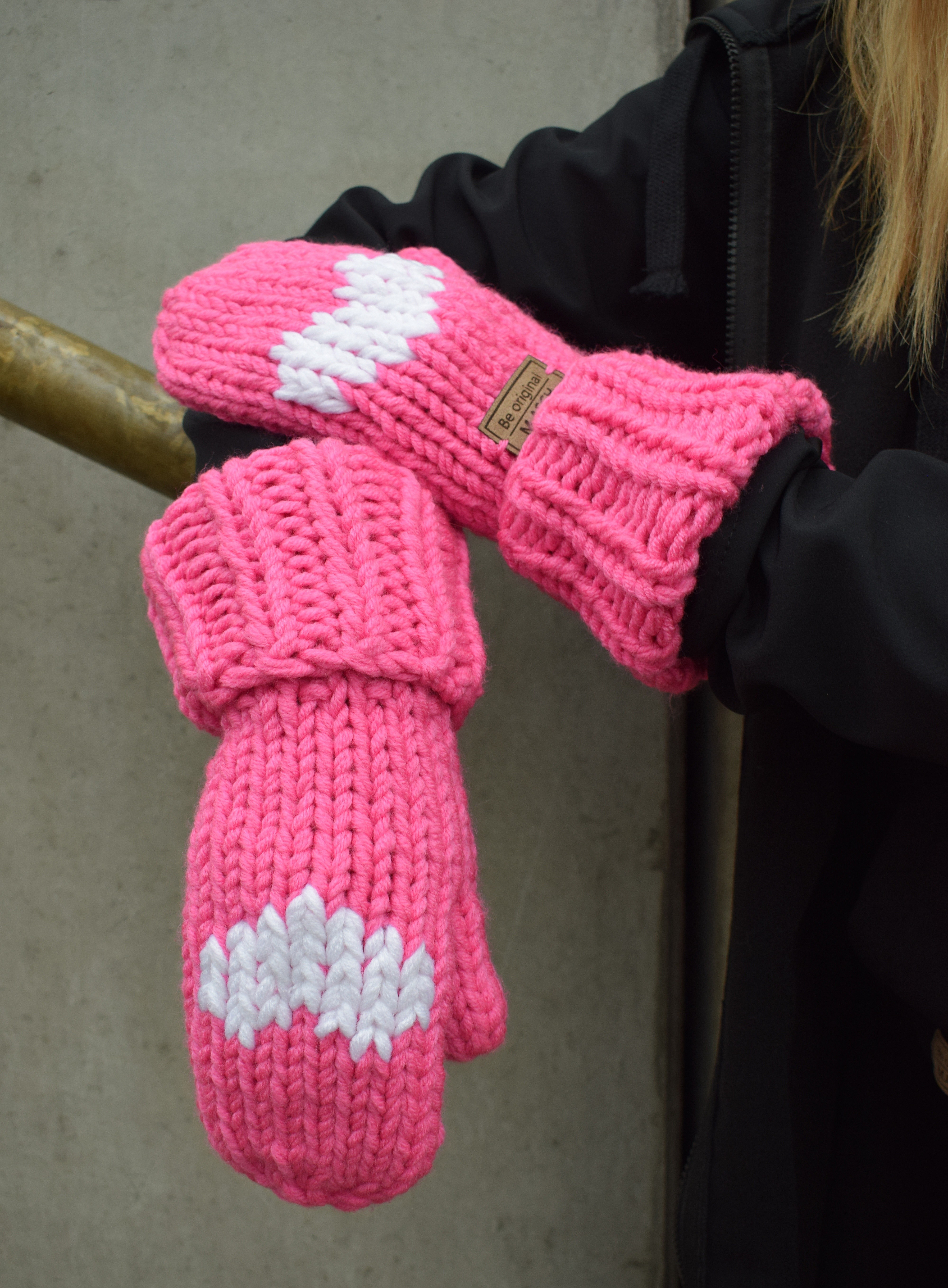 перчатки M.ASCH-Be original Knitted Mitt - Neon Pink - women´s