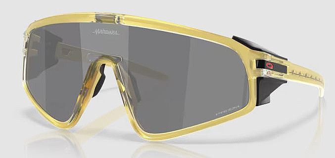 des lunettes Oakley Latch Panel Patrick Mahomes - PM Gold Glass/Prizm Black - men´s