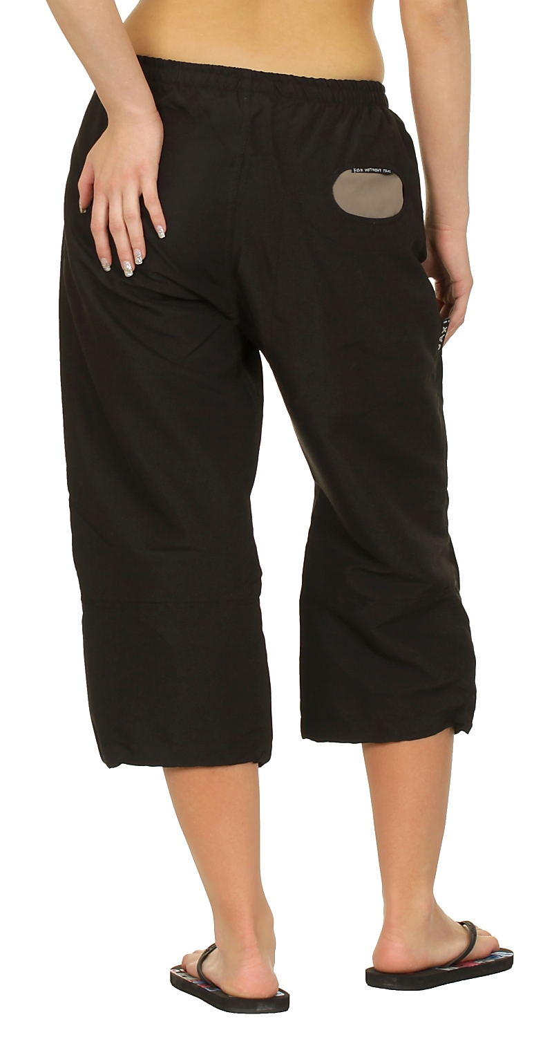 kraťasy UAX Freepsa Capri - Black