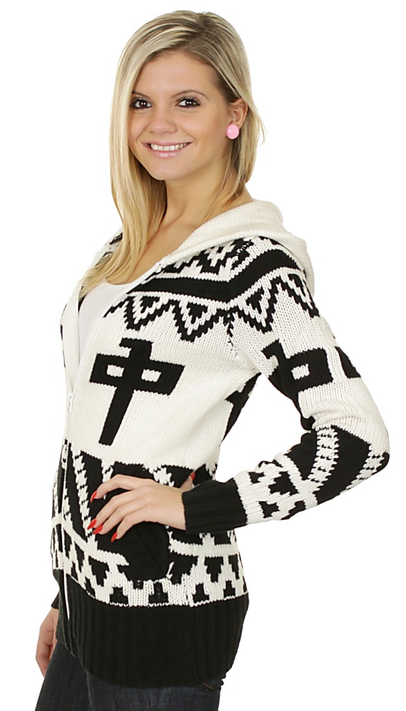 sveter Red Dragon Cowichan - Ivory/Black