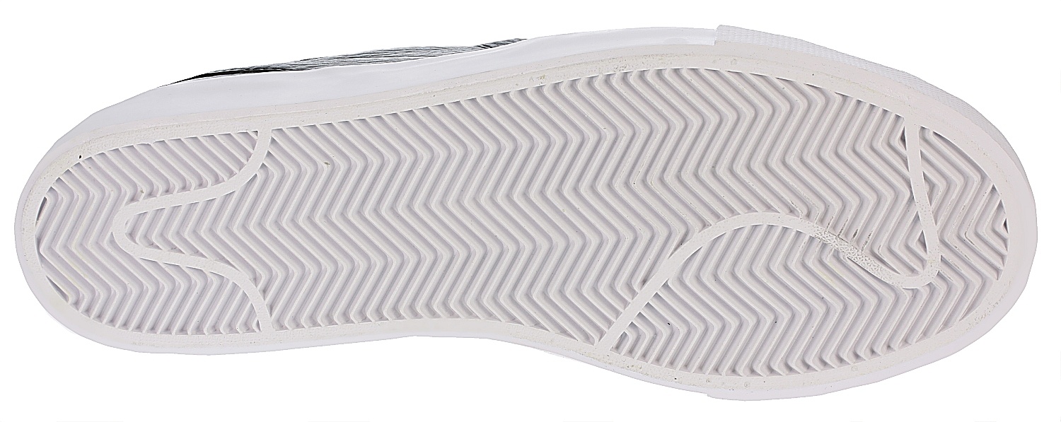 crampons nike vissés