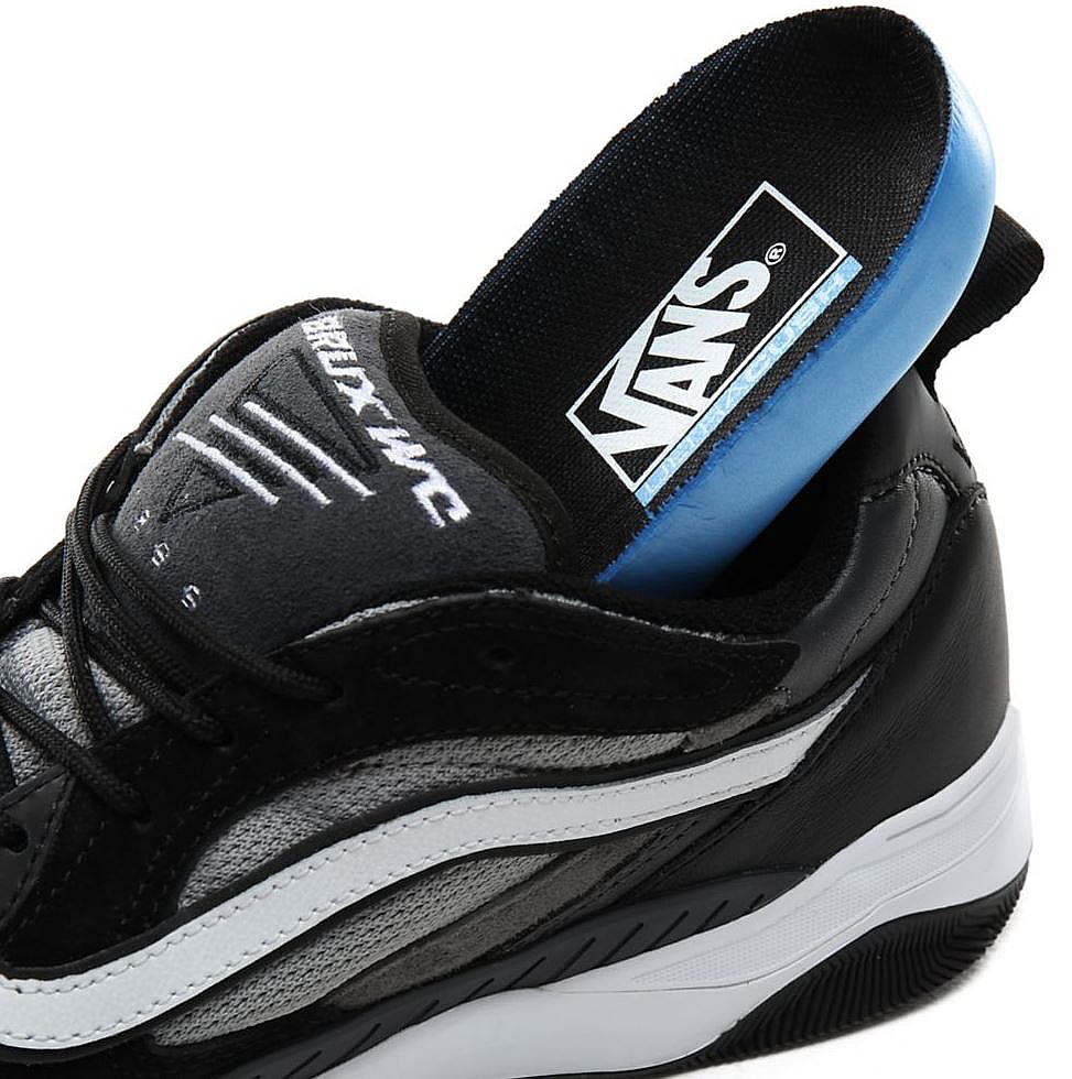 brux wc reflective black