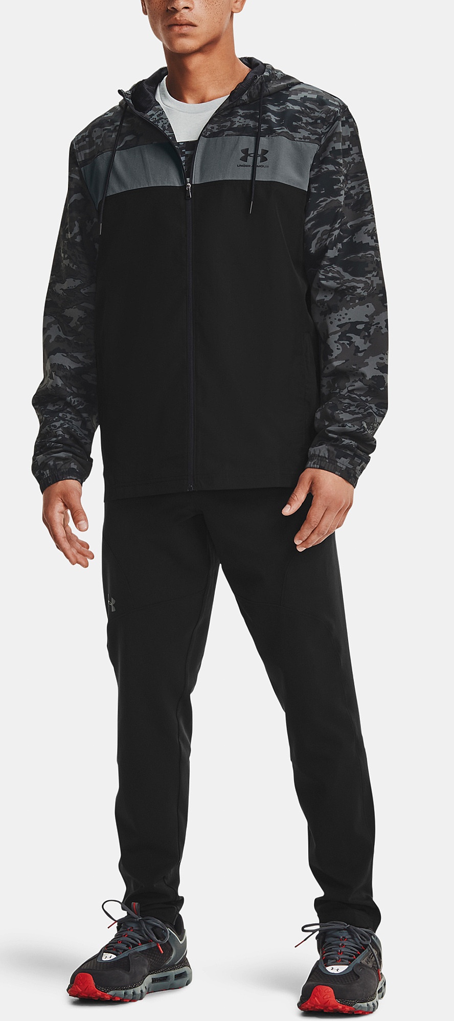 jacket Under Armour Sportstyle Camo Windbreaker - 001/Black - men´s