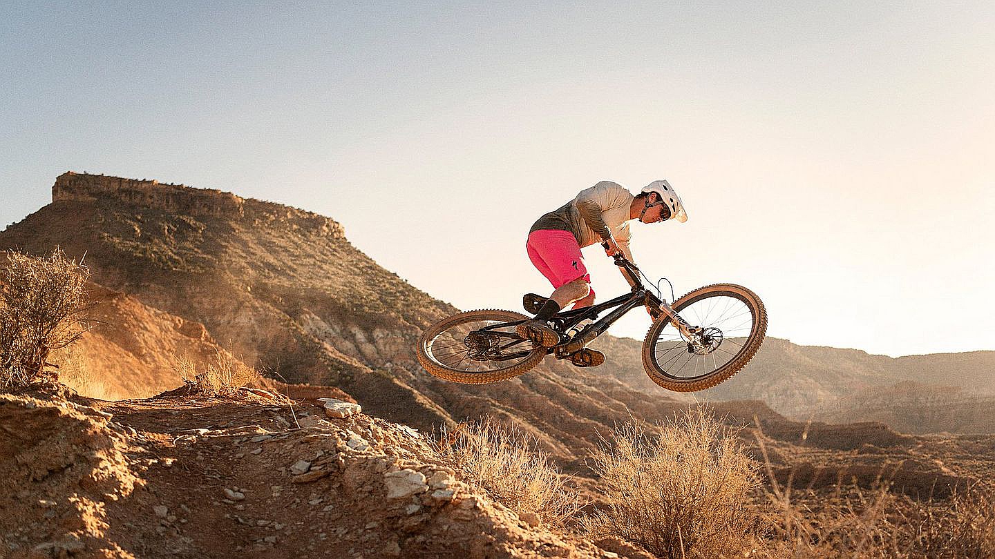 kraťasy Specialized Trail Air - Imperial Red