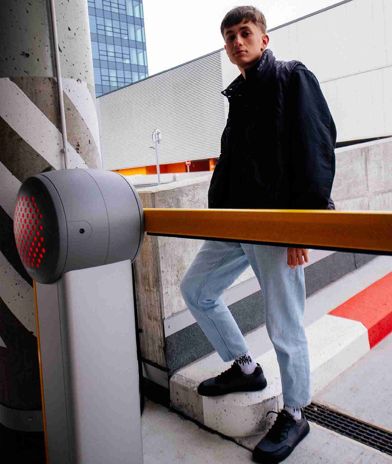 boty Barebarics Kudos - Black & Grey