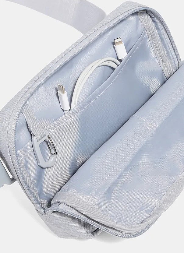 ledvinka Under Armour Essential WB Xbody - Mod Gray/White