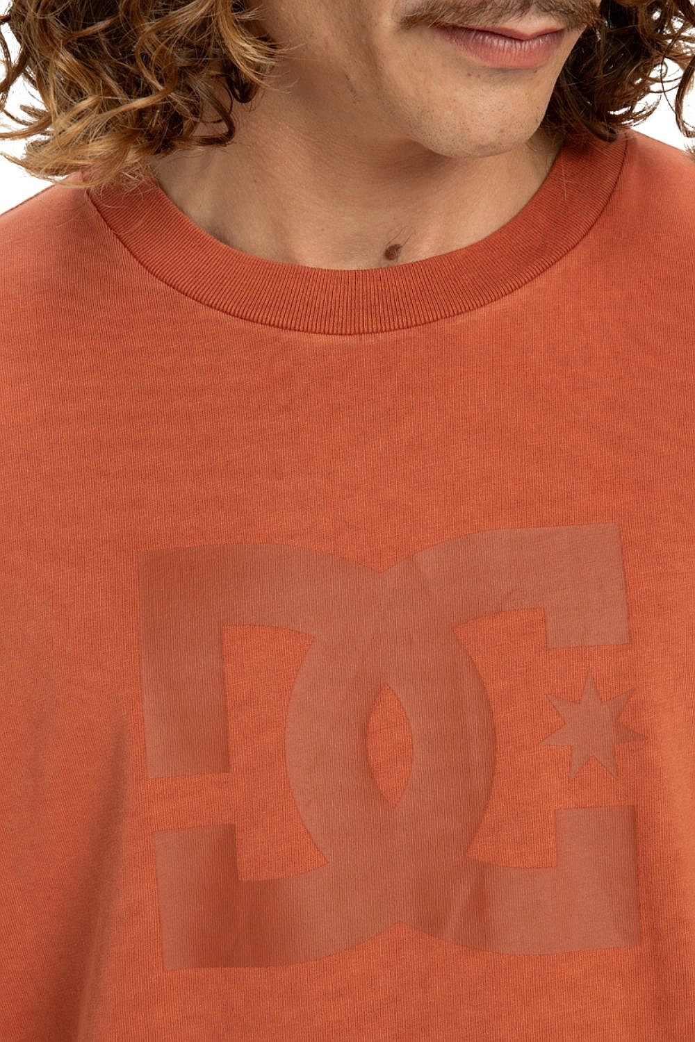 T-shirt DC Star Pigment Dye Hss - NQV0/Picante - men´s