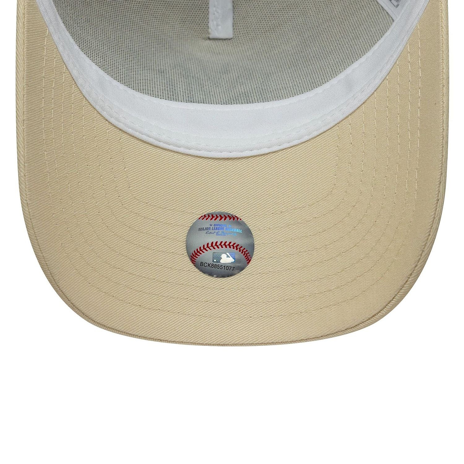 kšiltovka New Era 9FO AF Outline Trucker MLB New York Yankees - Light Cream/Brown