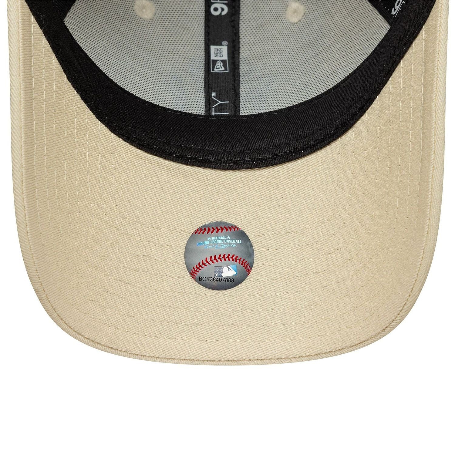 czapka z daszkiem New Era 9FO Metallic Logo MLB New York Yankees - Light Cream/Lavender