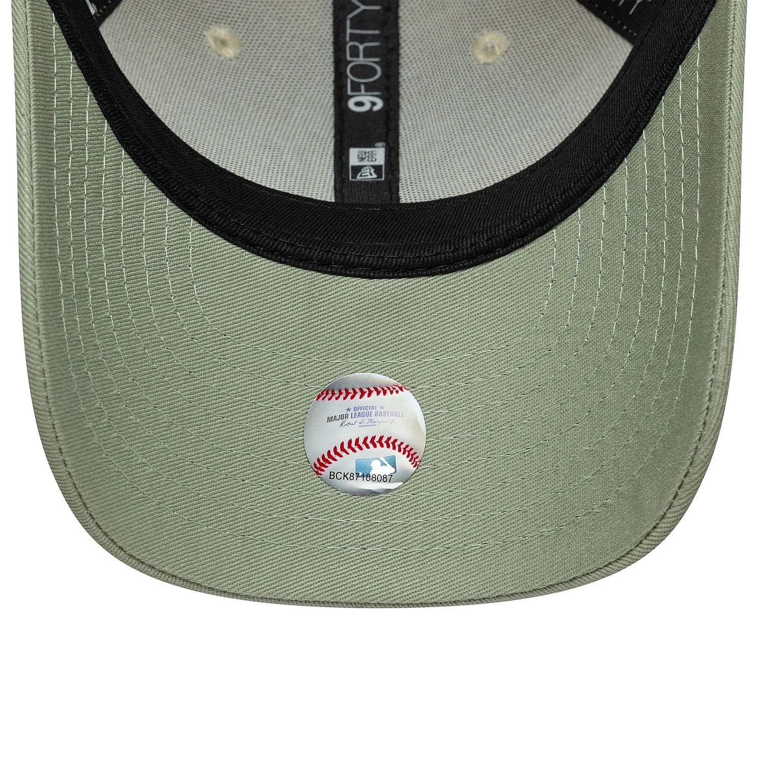 dětská kšiltovka New Era 9FO League Essential MLB New York Yankees Youth - Light Cream/Everest Green