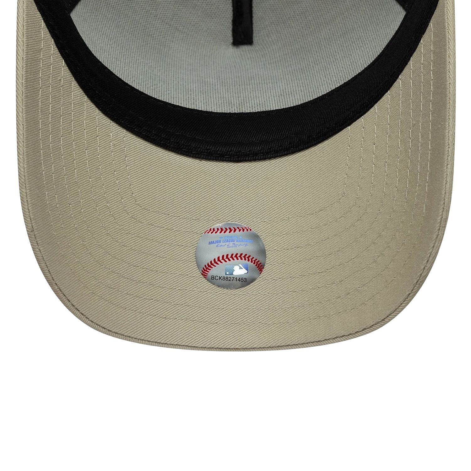 kšiltovka New Era 9FO AF League Ess.Trucker MLB New York Yankees - Stone/Copper