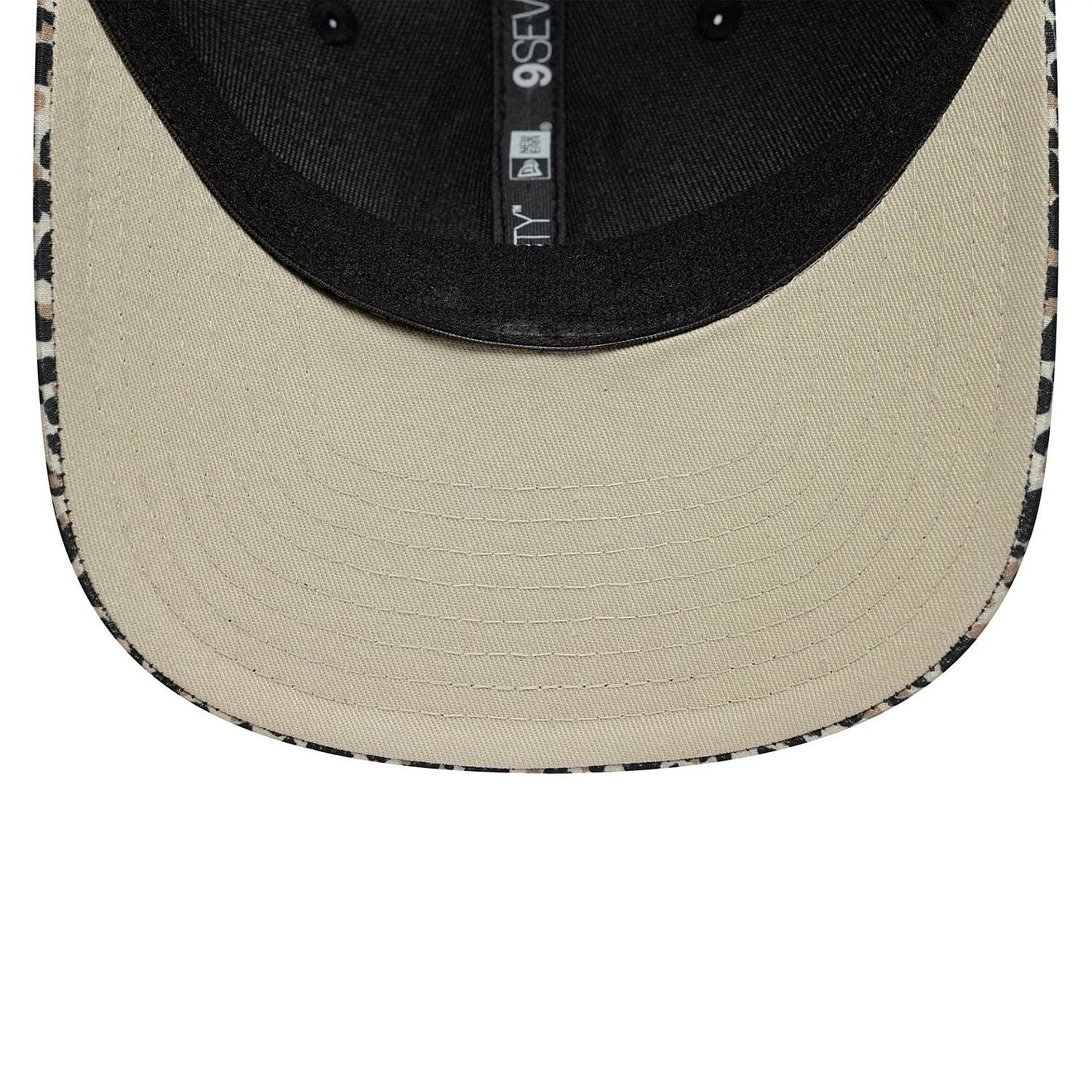 kšiltovka New Era 9SE Stretch Leopard F1 Visa Cash App Racing Bulls - Stone