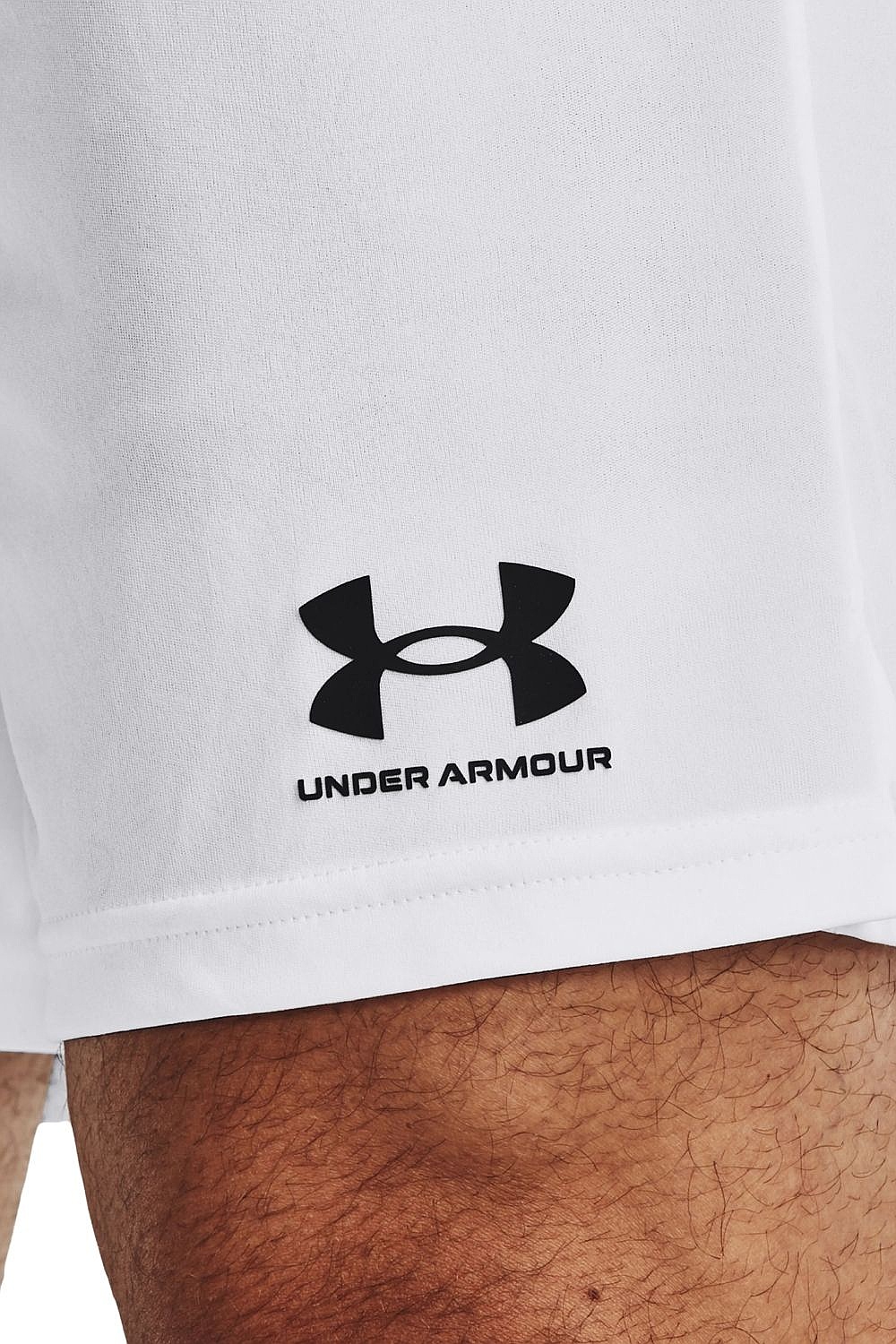 spodenki Under Armour Challenger Core - White - men´s