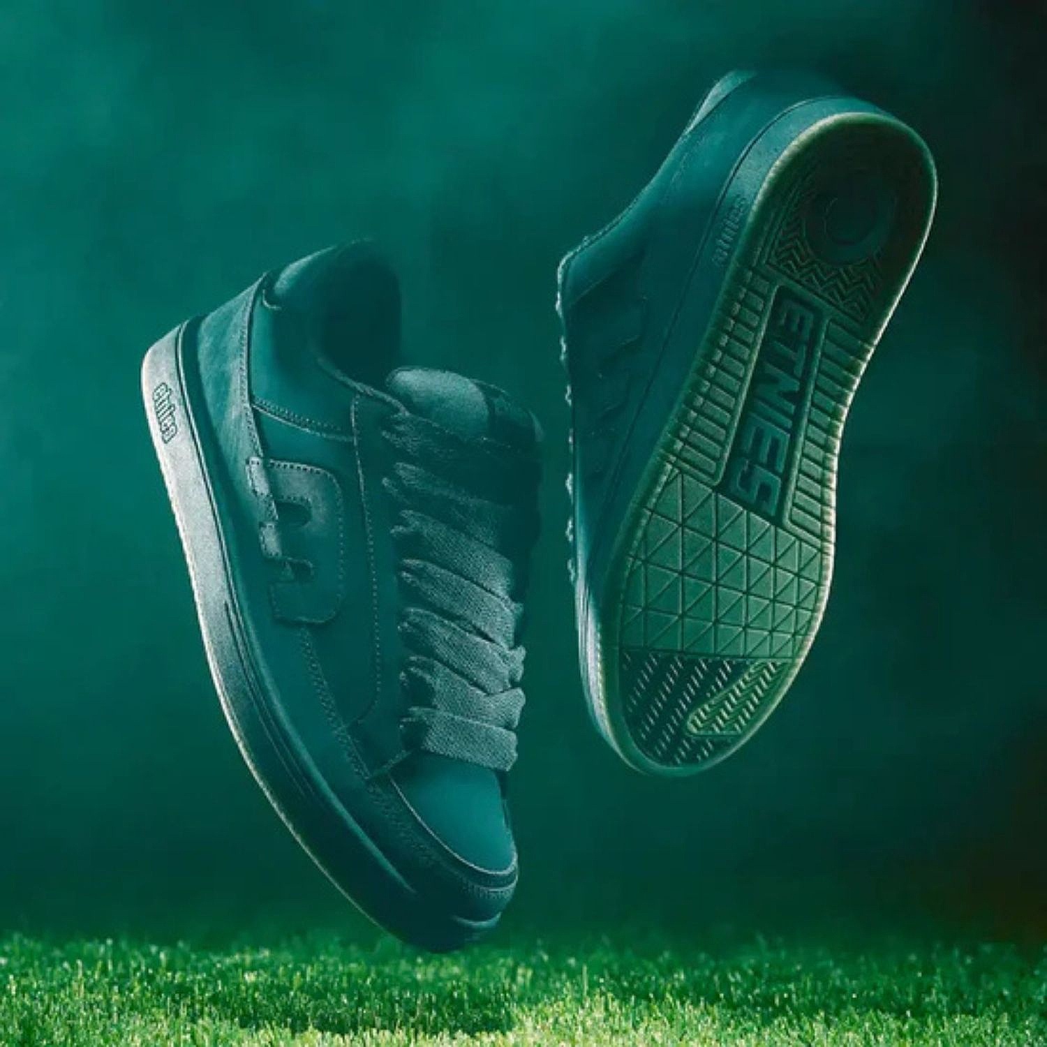 buty Etnies Kingpin 2K - Black Dirty Wash - men´s