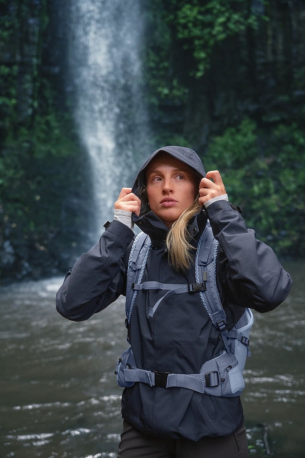 backpack Deuter Futura 21 SL - Polar/Bluejay - women´s