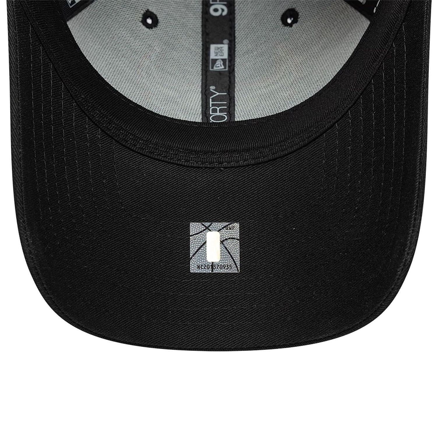 casquette New Era 9FO Team Outline NBA Chicago Bulls - Black/Faded Red - men´s