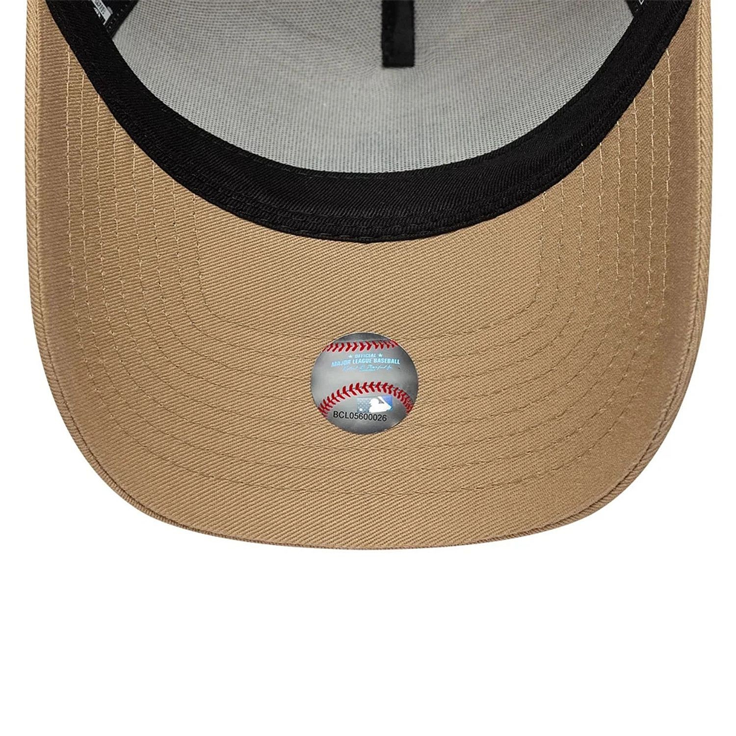 czapka z daszkiem New Era 9FO AF League Ess. Trucker MLB Los Angeles Dodgers - Camel/Black - men´s