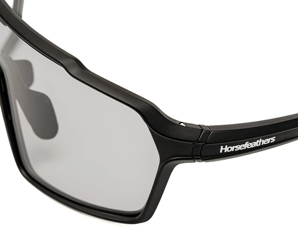 des lunettes Horsefeathers Neutron Photochromic - Matt Black/Gray - men´s