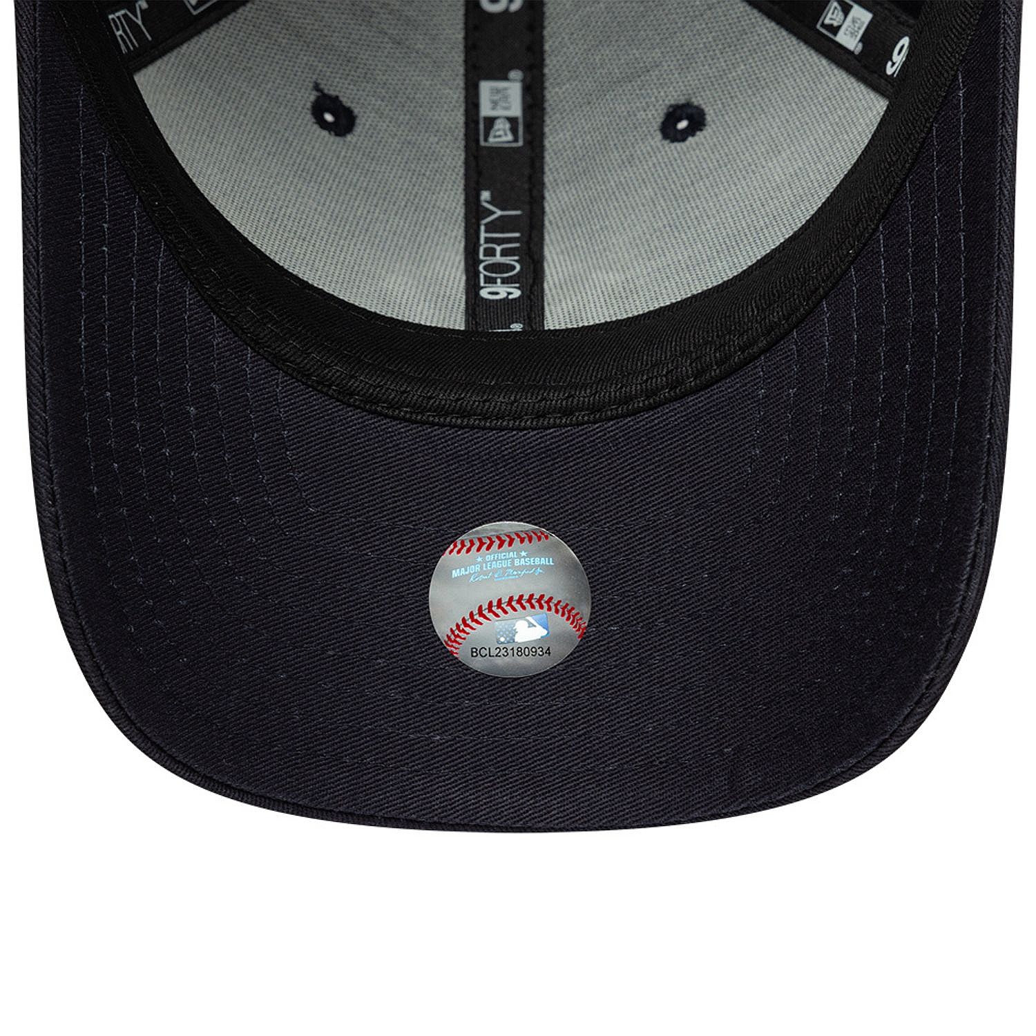 šiltovka New Era 9FO M-Crown Side Script MLB New York Yankees - Navy - men´s