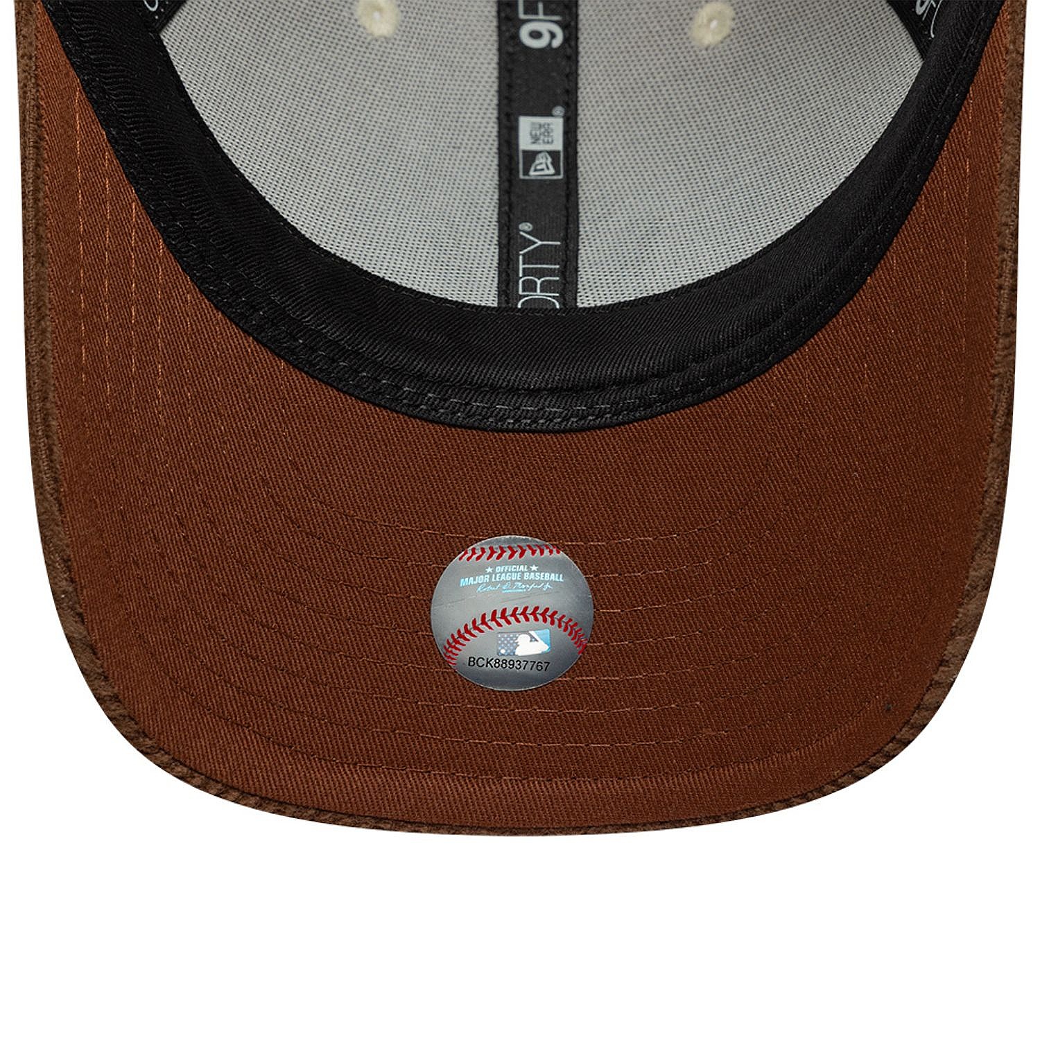 šiltovka New Era 9FO M-Crown Cord MLB New York Yankees - Light Cream/Deep Auburn - men´s