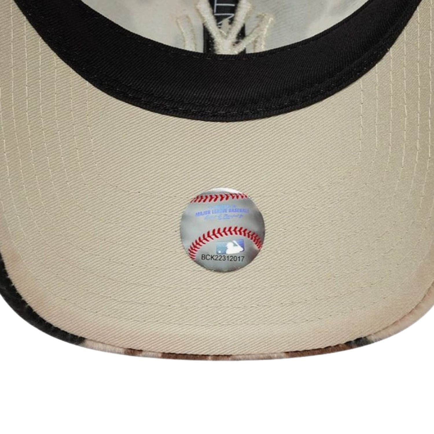 šiltovka New Era 9T Animal Print MLB New York Yankees - Brown Suede/Ivory - men´s