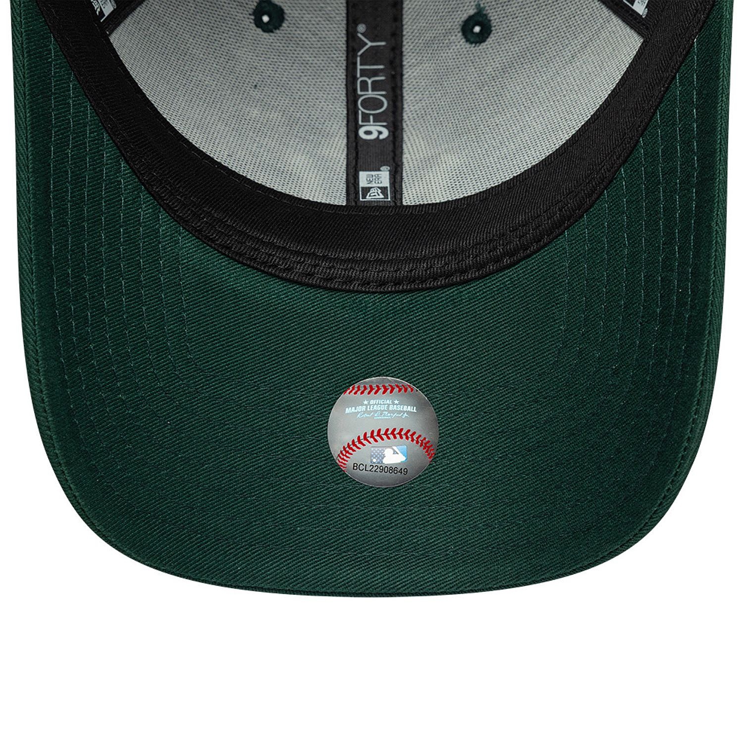 šiltovka New Era 9FO Outdoor Icon MLB New York Yankees - Dark Green - men´s