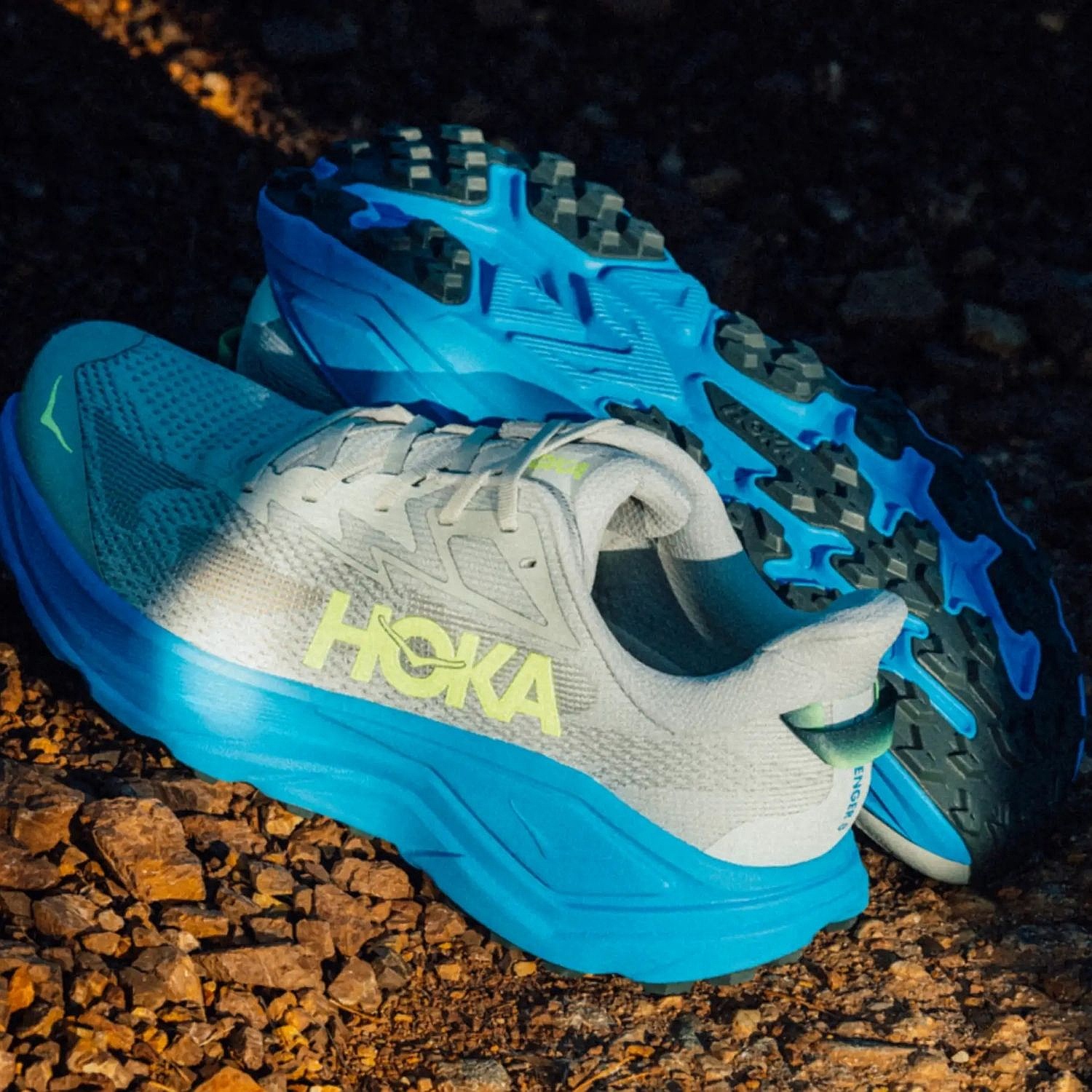 chaussures Hoka Challenger 8 - Sturdust/Virtual Blue - men´s
