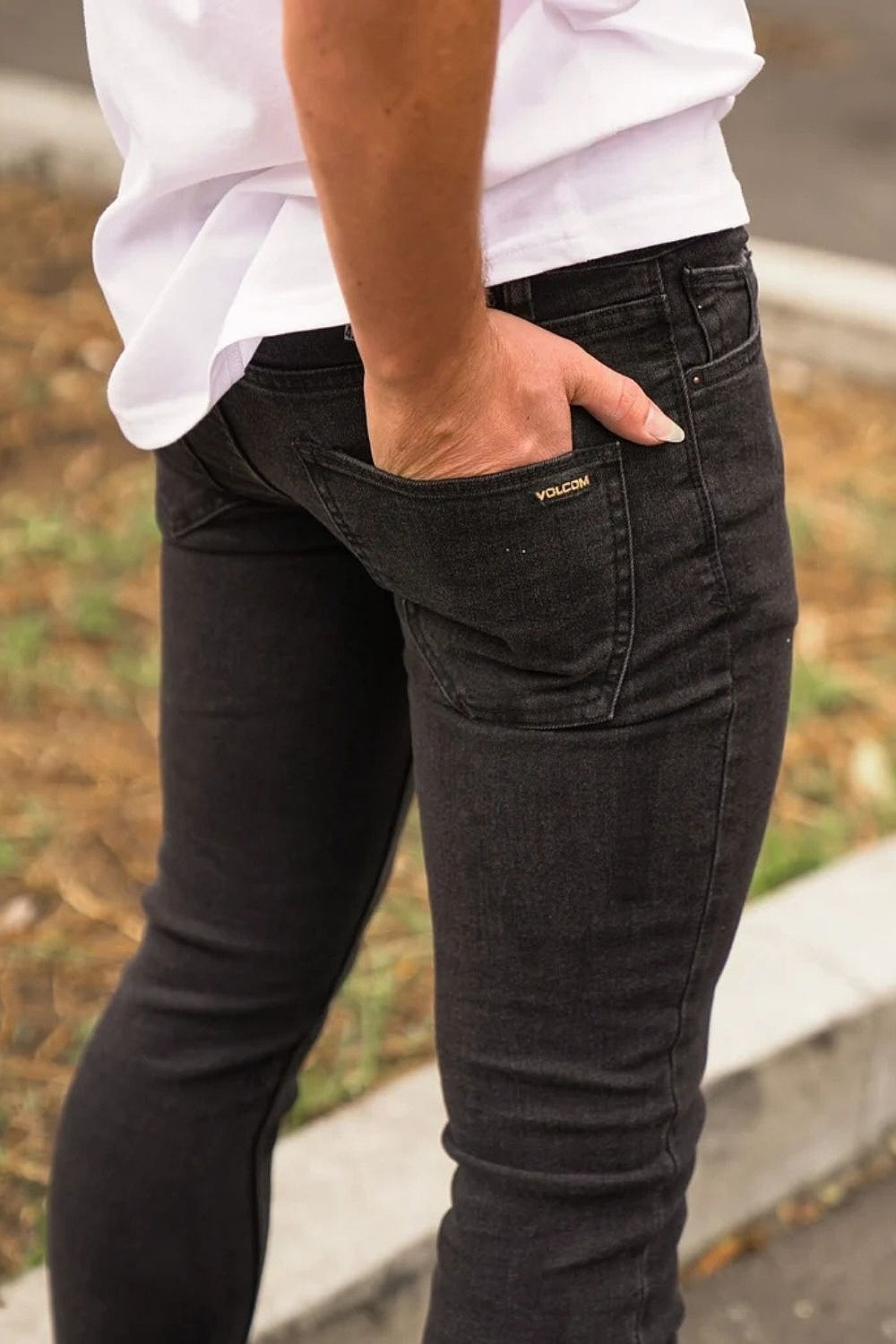 jesnsy Volcom 2X4 Denim - Black Out - men´s